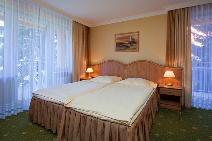 Room 7 of 43