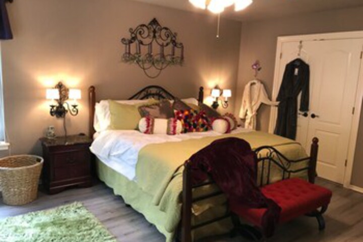Room 19 of 29