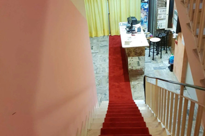 Photo 8