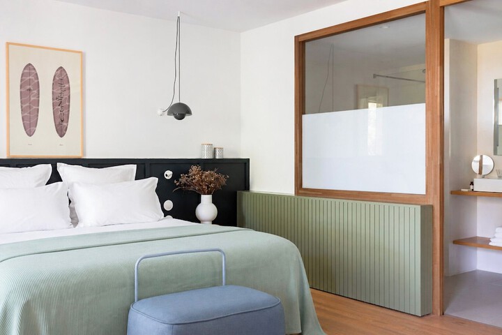 Room 15 of 81