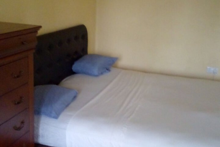 Room 2 of 22