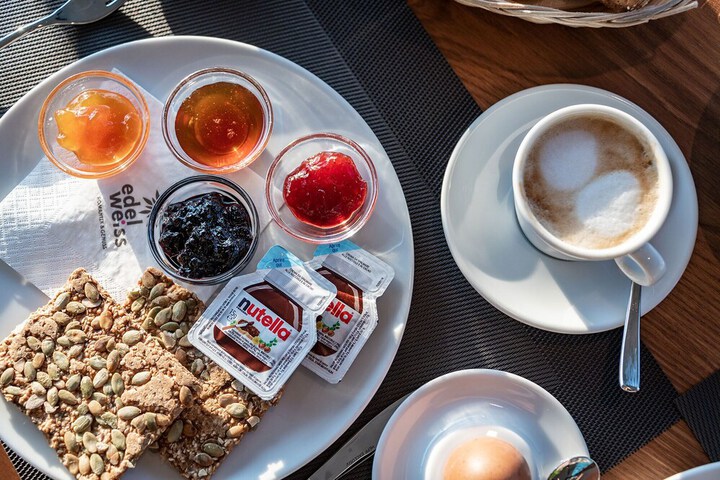 Breakfast/Coffee Service 94 of 106