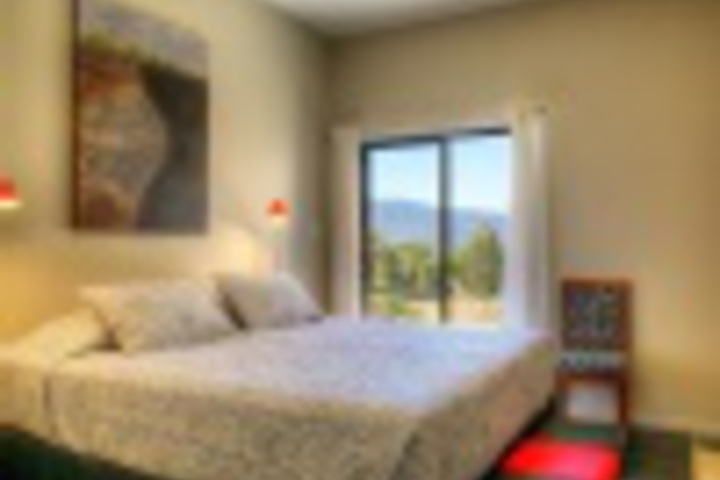Room 207 of 252