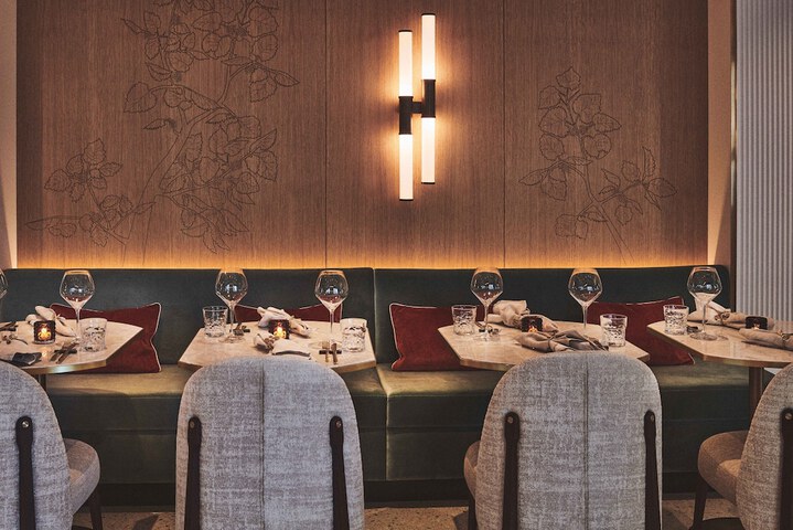 Dining 40 of 60