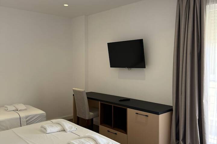 Room 84 of 207