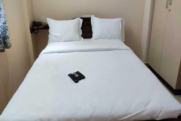 Room 2 of 11
