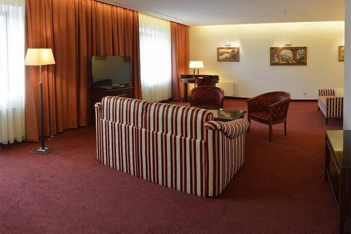 Room 21 of 63