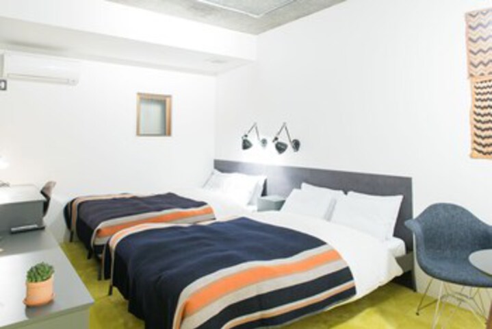Room 118 of 214