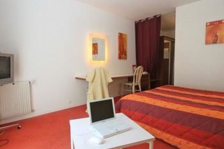 Room 18 of 43