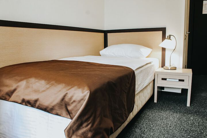 Room 40 of 77