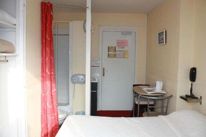 Room 7 of 37