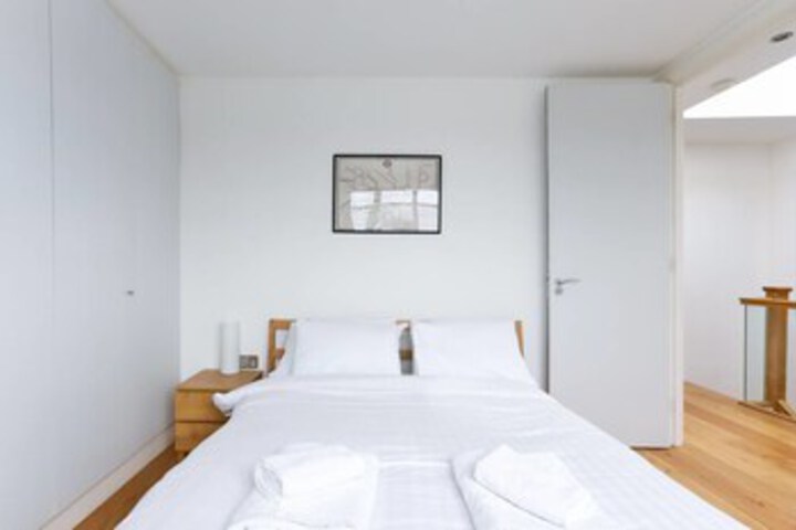 Room 12 of 35