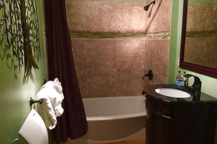 Room 100 of 135