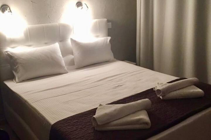 Room 2 of 26