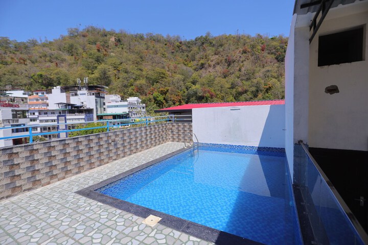 Pool 27 of 28
