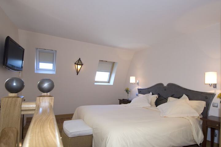 Room 5 of 30