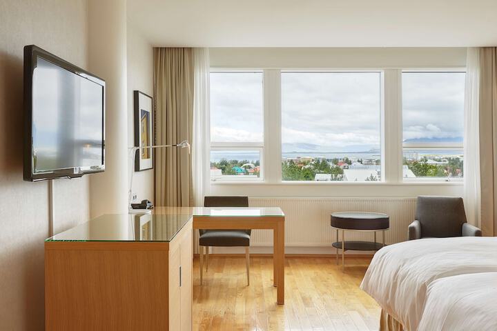 Room 34 of 119