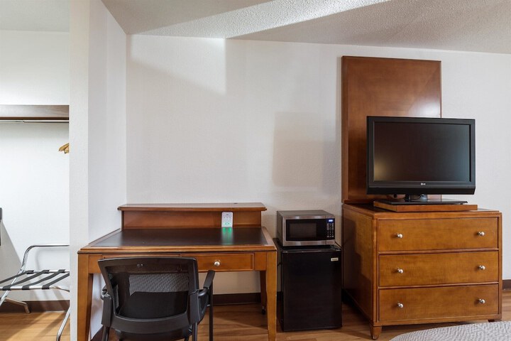 Room 34 of 61