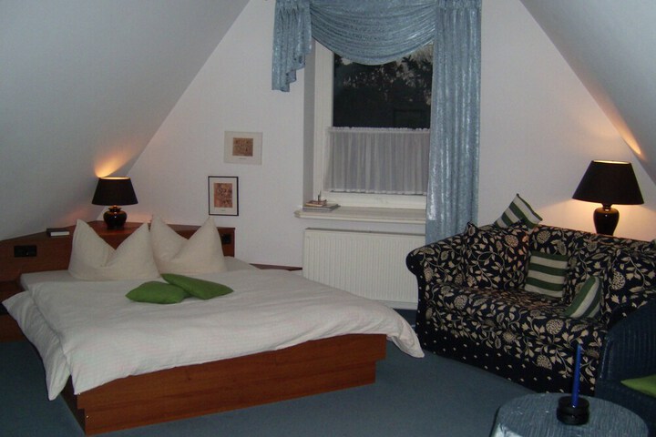 Room 3 of 22