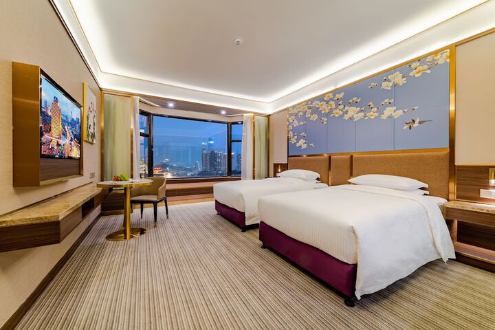 Room 14 of 141