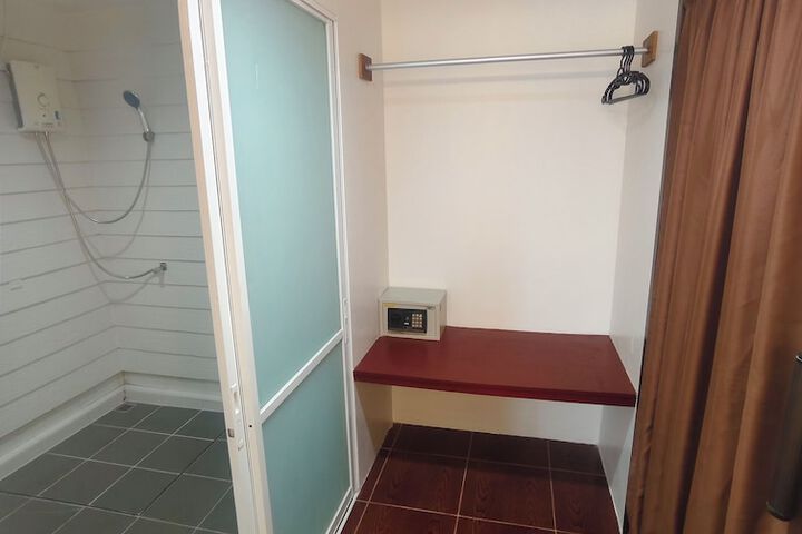 Room 12 of 55