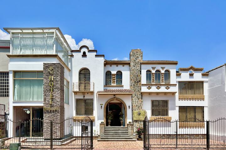 Dakani Hotel Boutique