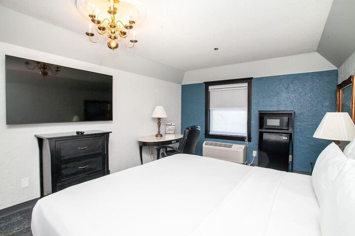 Room 60 of 175