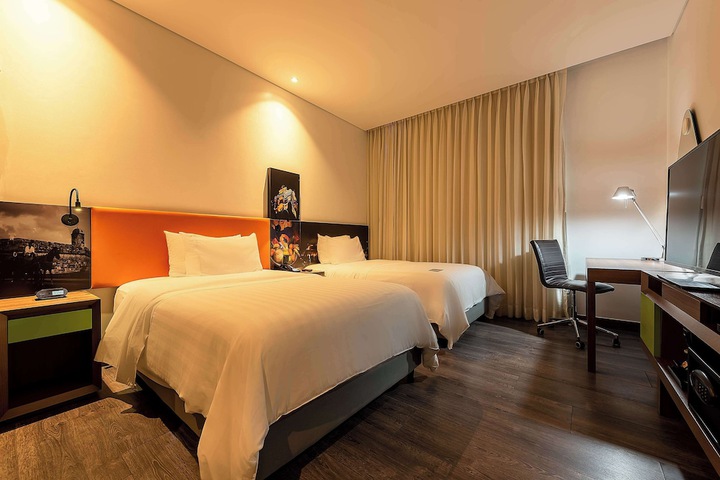 Room 21 of 95