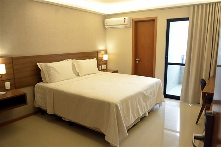 Room 4 of 38