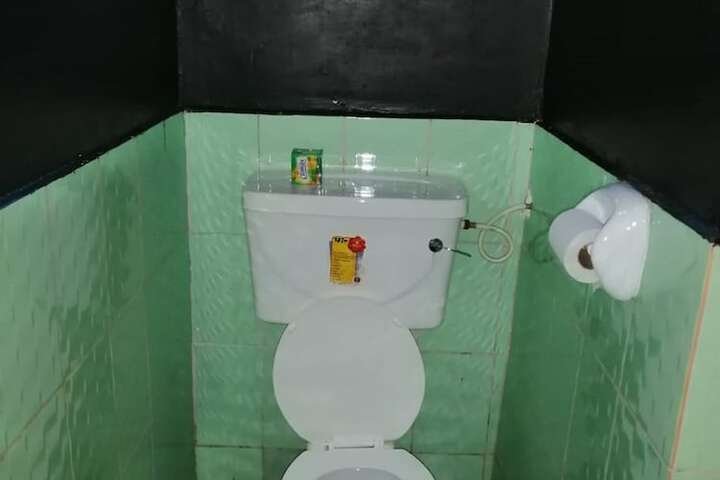 Room 9 of 20
