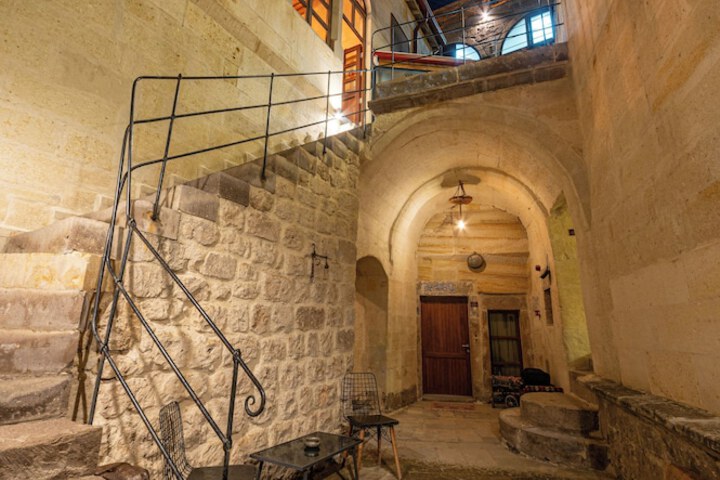 Photo of Kapalos Cave Hotel