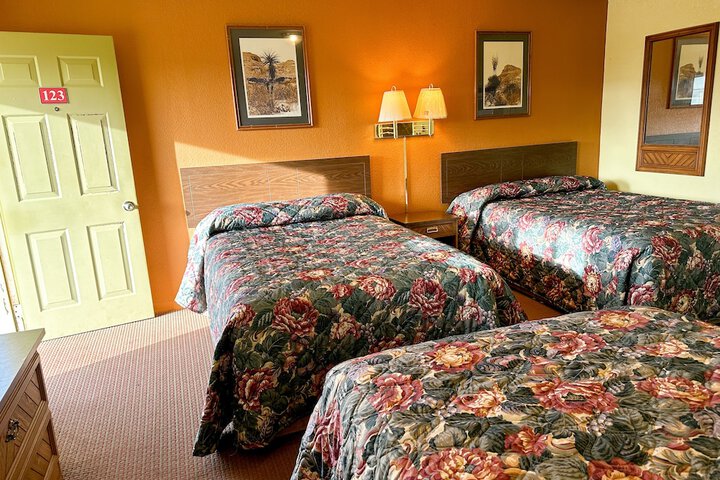 Room 11 of 23