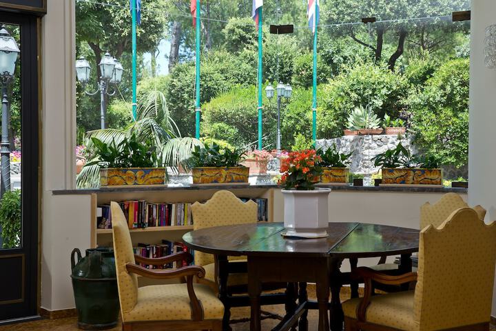 Hotel Interior 2 of 125