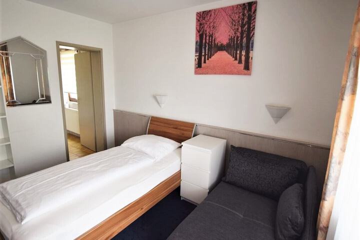Room 5 of 34