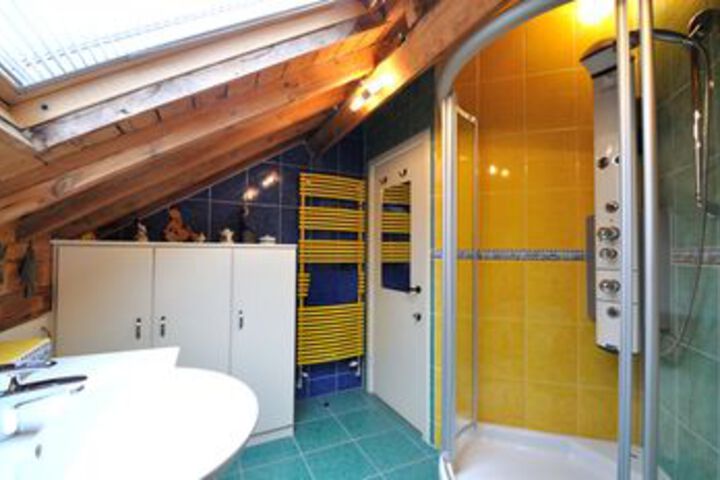 Room 3 of 18