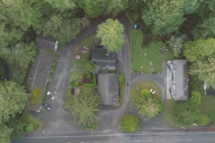 Property Grounds 27 of 31