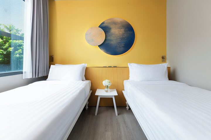 Room 10 of 40