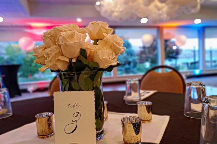 Ballroom/Hall 184 of 236