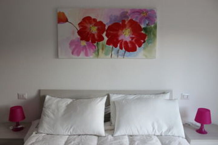 Room 11 of 33