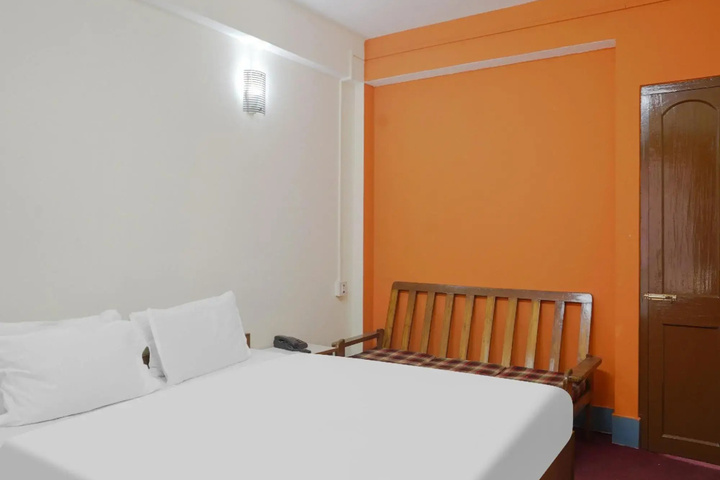 Room 2 of 17