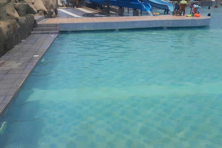 Pool 33 of 62
