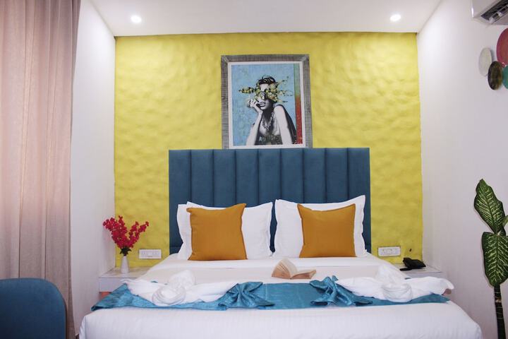 Room 3 of 39