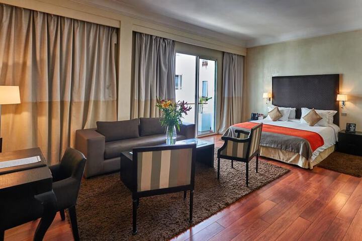 Room 26 of 49