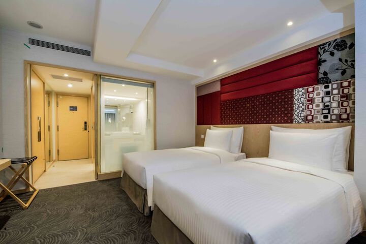 Room 21 of 44