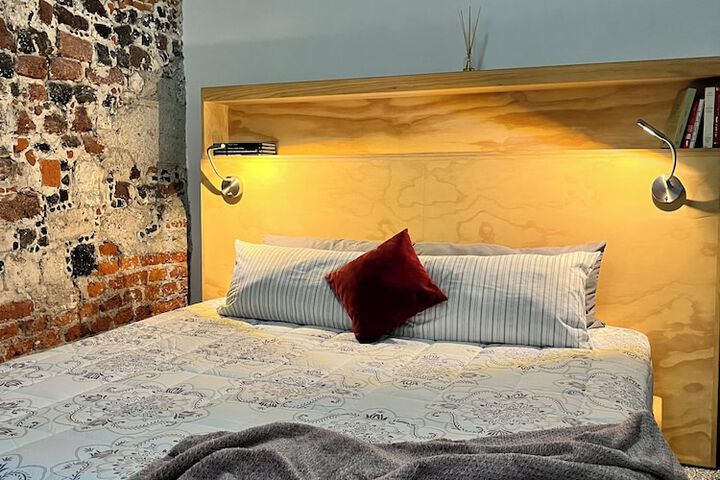 Room 15 of 108