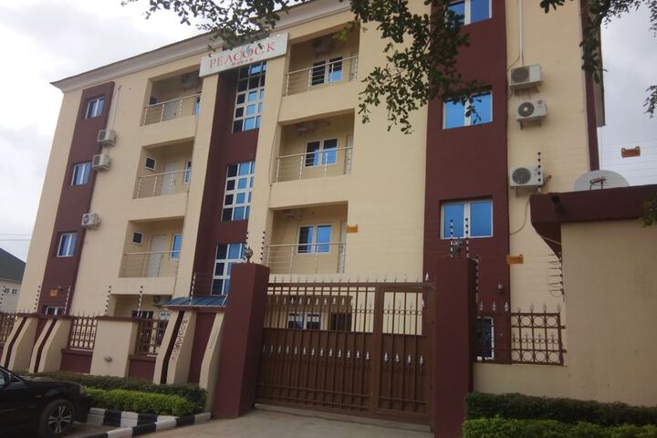 Orchid Suite & Apartment
