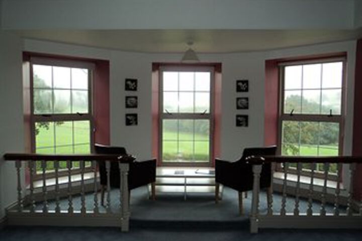 Room 11 of 16
