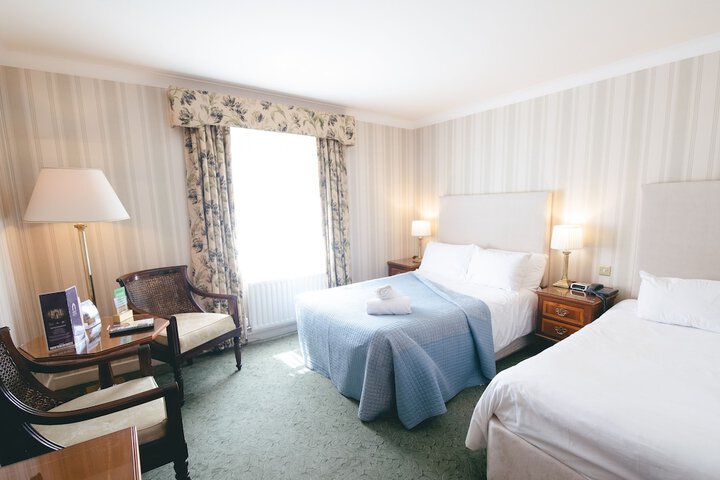 Room 3 of 34