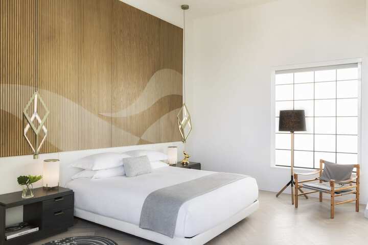 Room 35 of 111