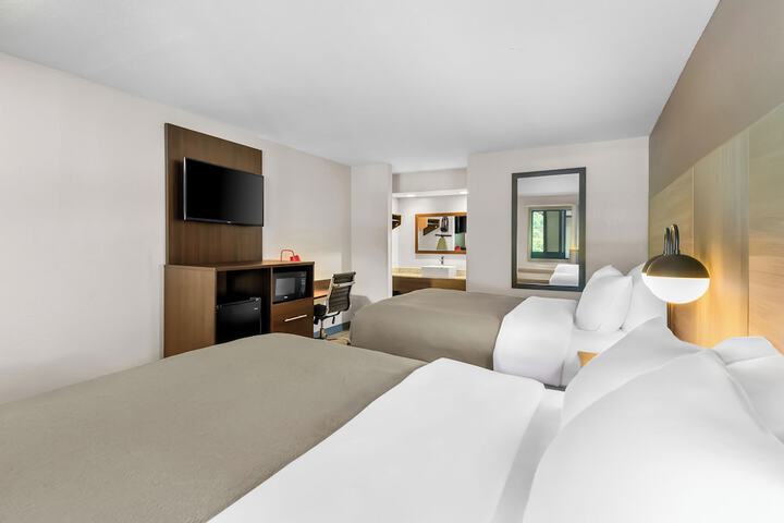Room 18 of 62